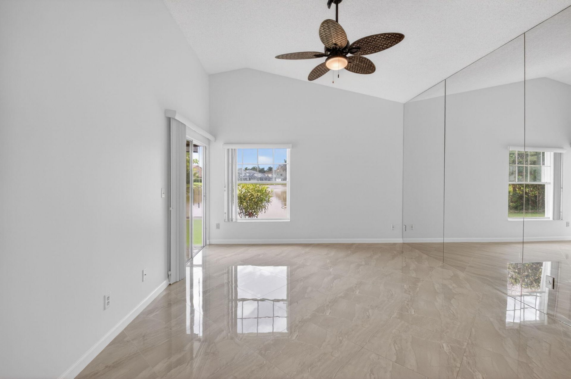 6413 Lansdowne Circle, Boynton Beach, FL 33472 Photo