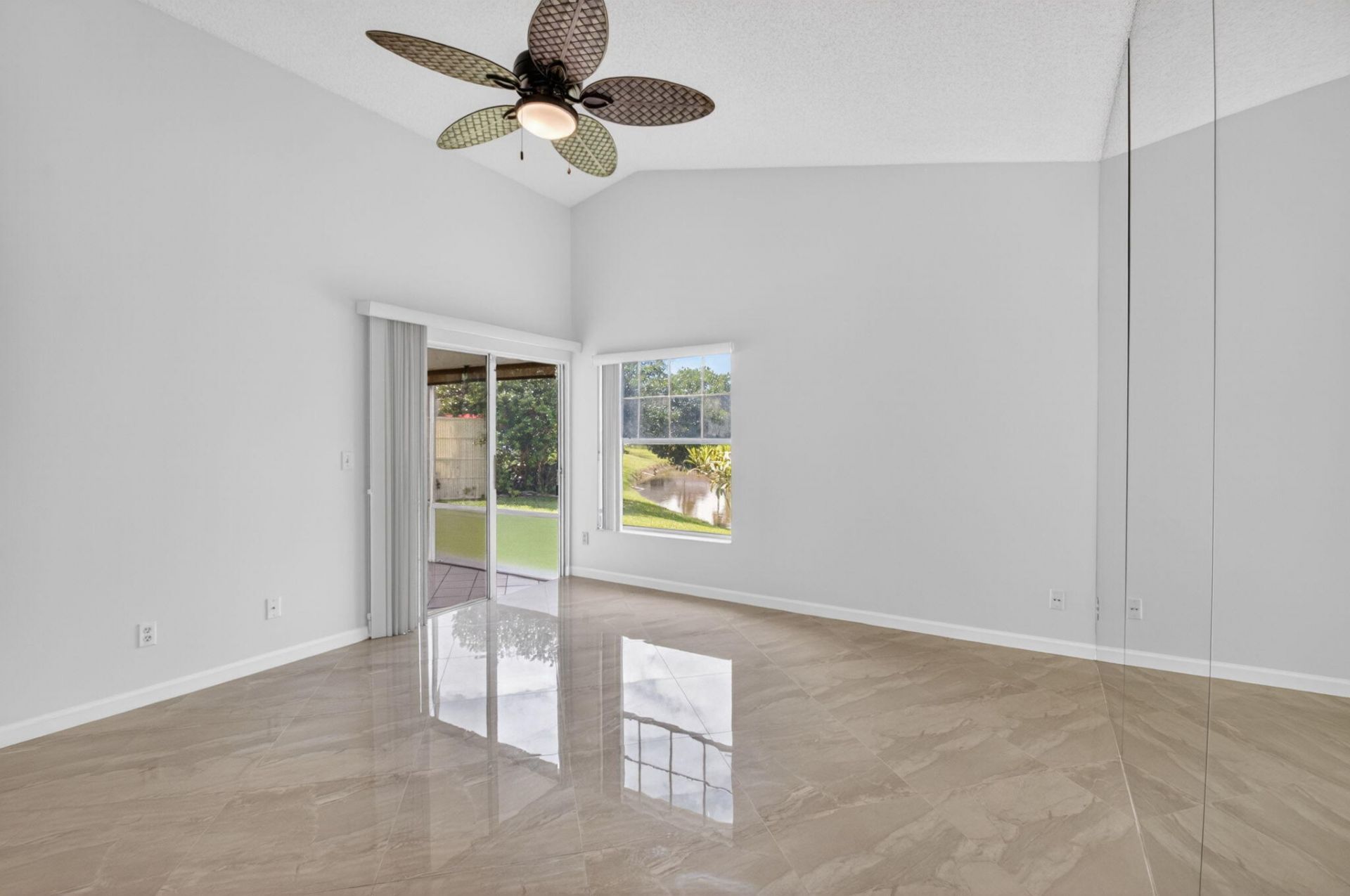 6413 Lansdowne Circle, Boynton Beach, FL 33472 Photo