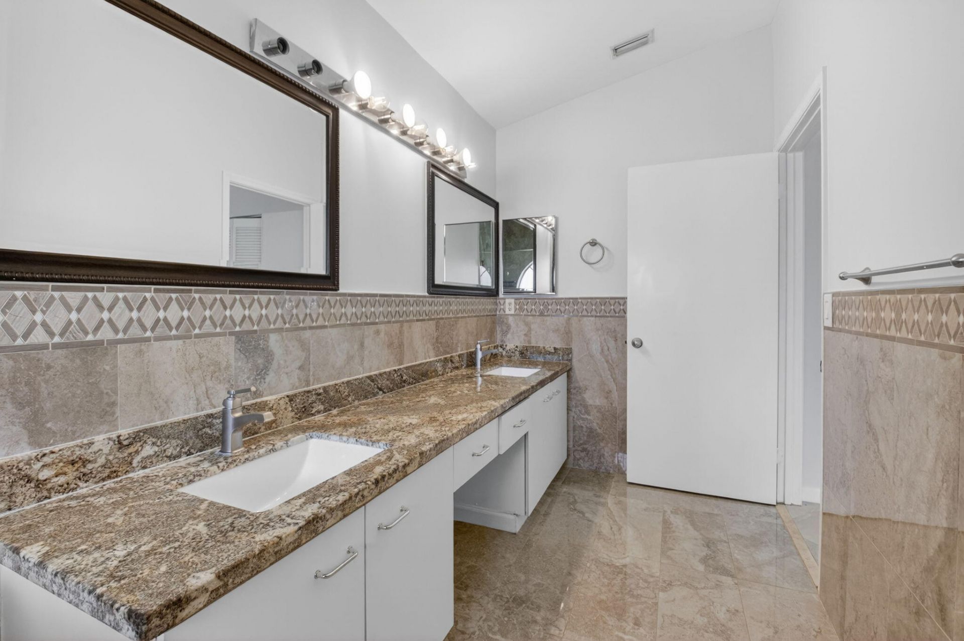 6413 Lansdowne Circle, Boynton Beach, FL 33472 Photo