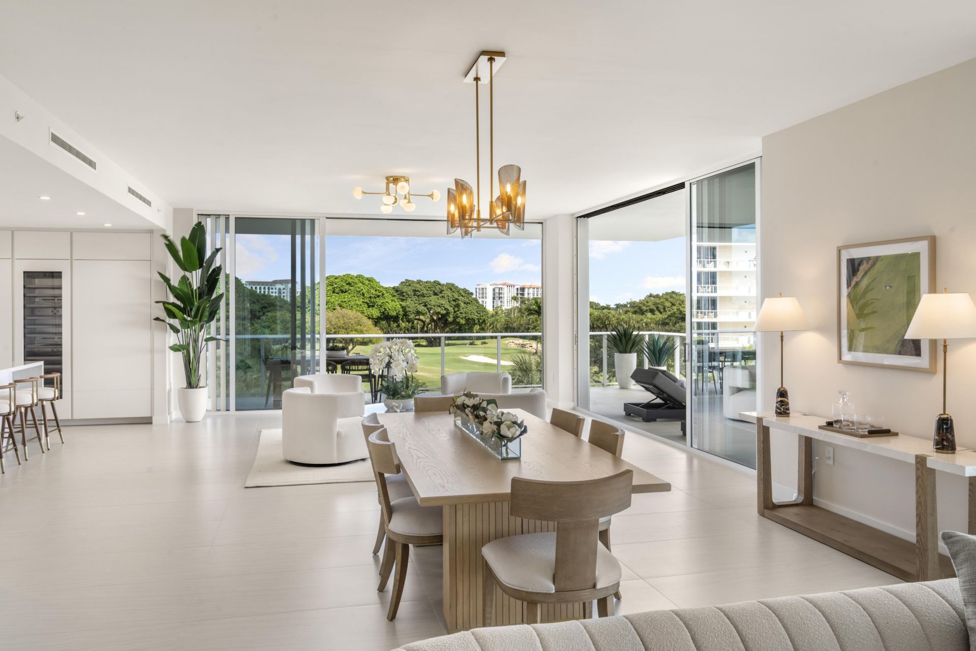 220 SE Mizner Boulevard, Unit 323, Boca Raton, FL 33432 Photo