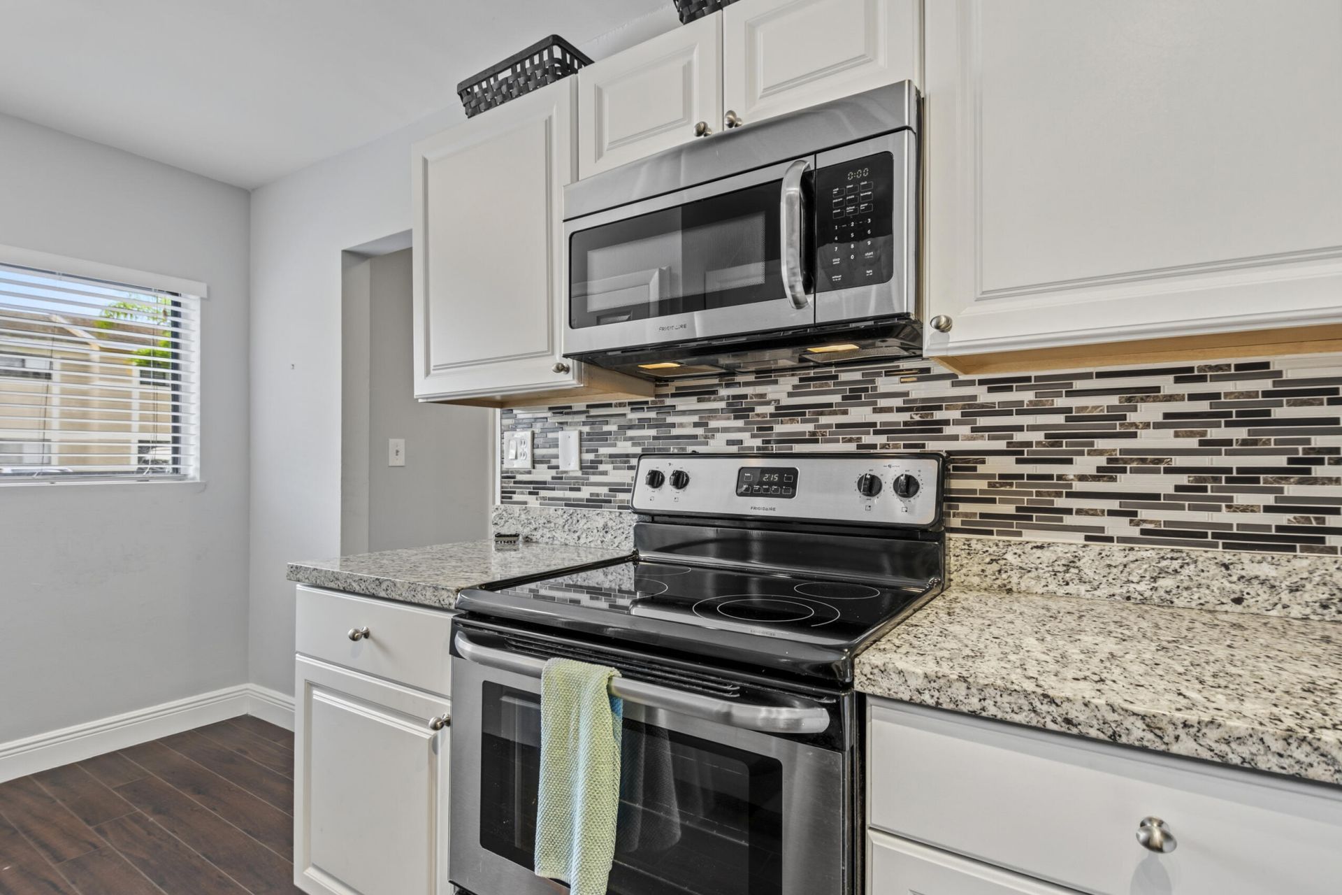307 Palm Circle E, Pembroke Pines, FL 33025 Photo