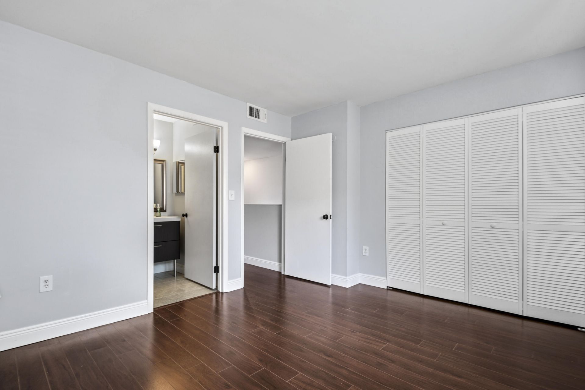 307 Palm Circle E, Pembroke Pines, FL 33025 Photo