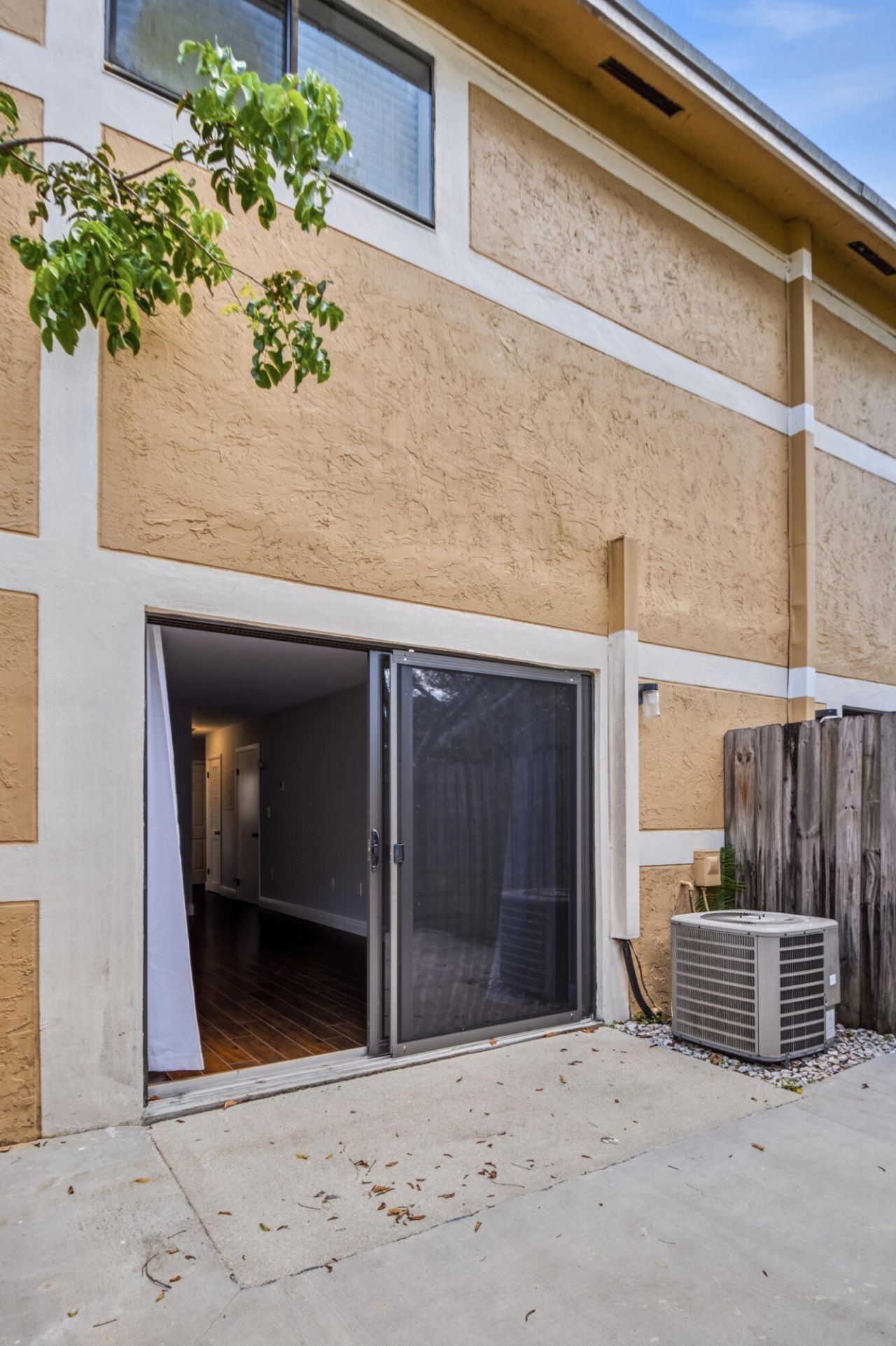 307 Palm Circle E, Pembroke Pines, FL 33025 Photo