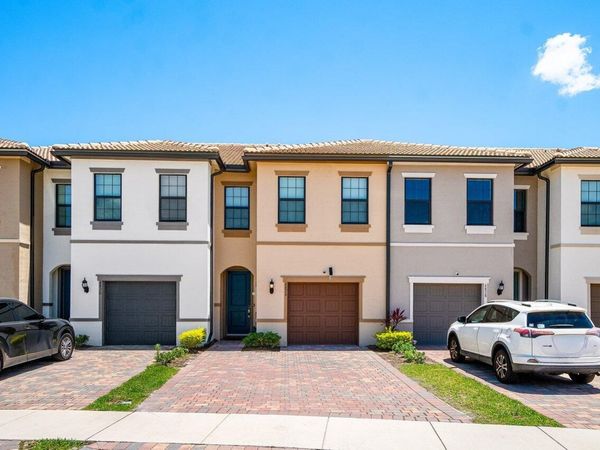 4824 Chantilly Road, Lake Worth, FL 33467