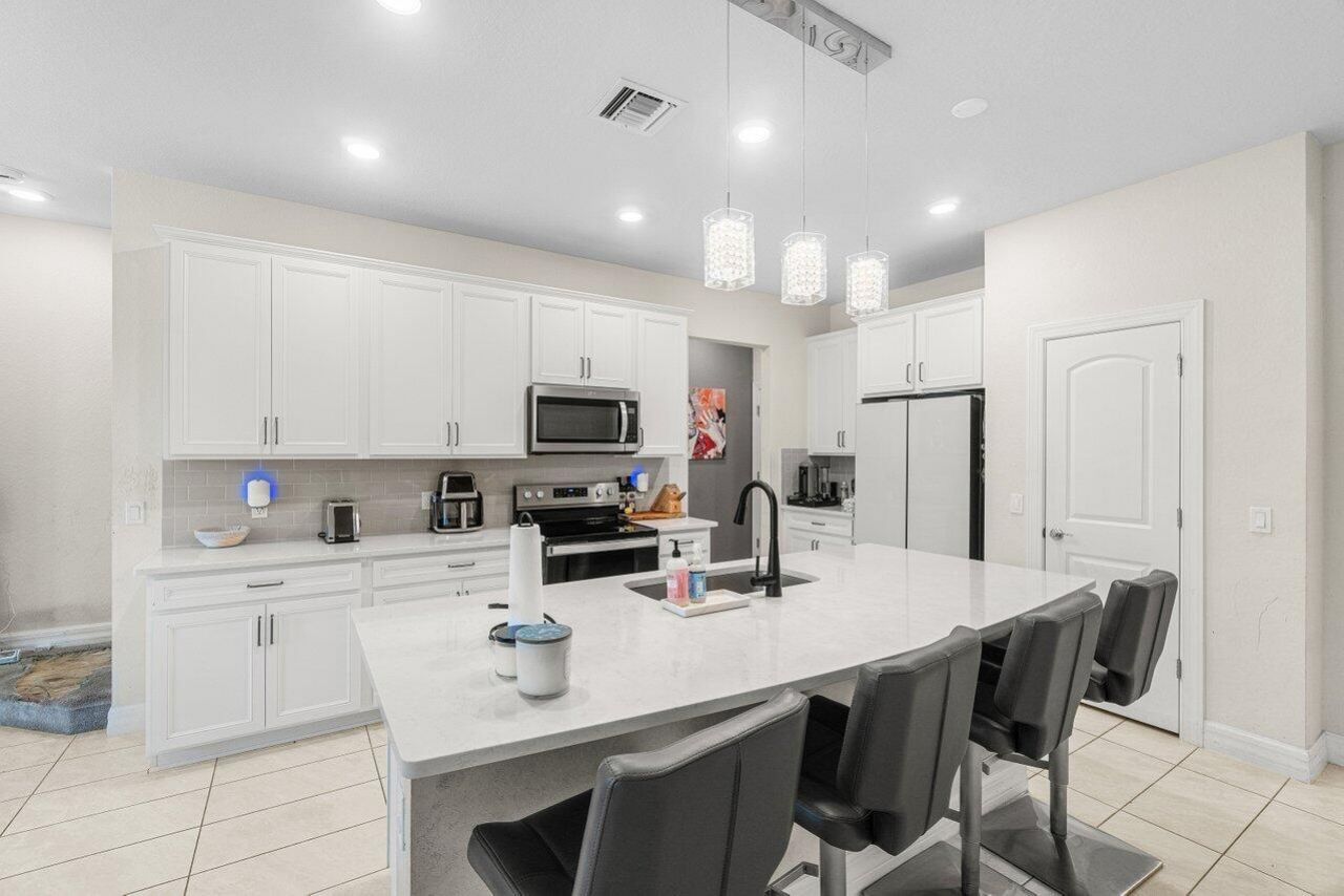 4824 Chantilly Road, Lake Worth, FL 33467 Photo