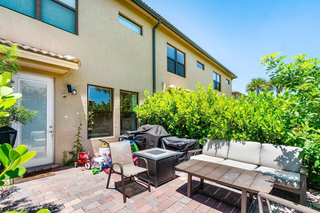 4824 Chantilly Road, Lake Worth, FL 33467 Photo