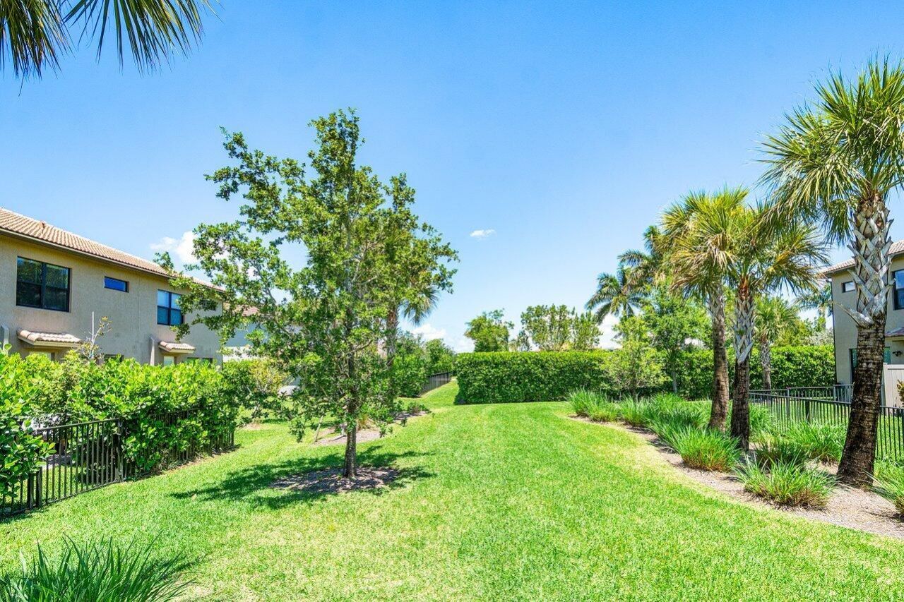 4824 Chantilly Road, Lake Worth, FL 33467 Photo
