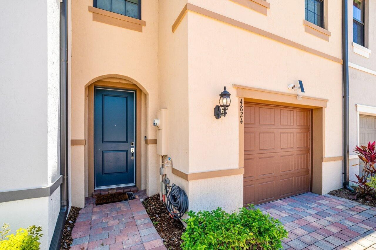 4824 Chantilly Road, Lake Worth, FL 33467 Photo