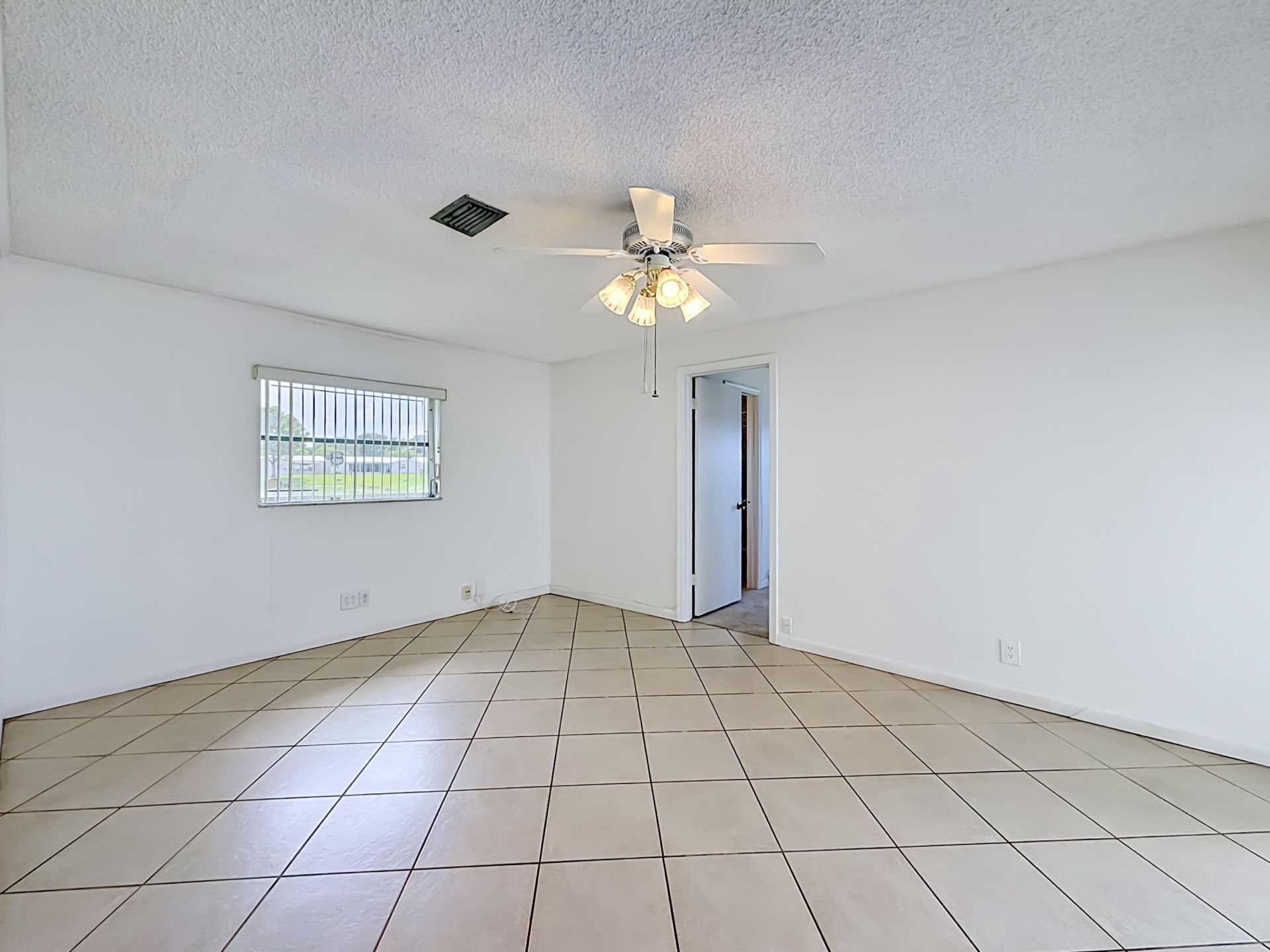8504 NW 14th Street, Plantation, FL 33322 Photo