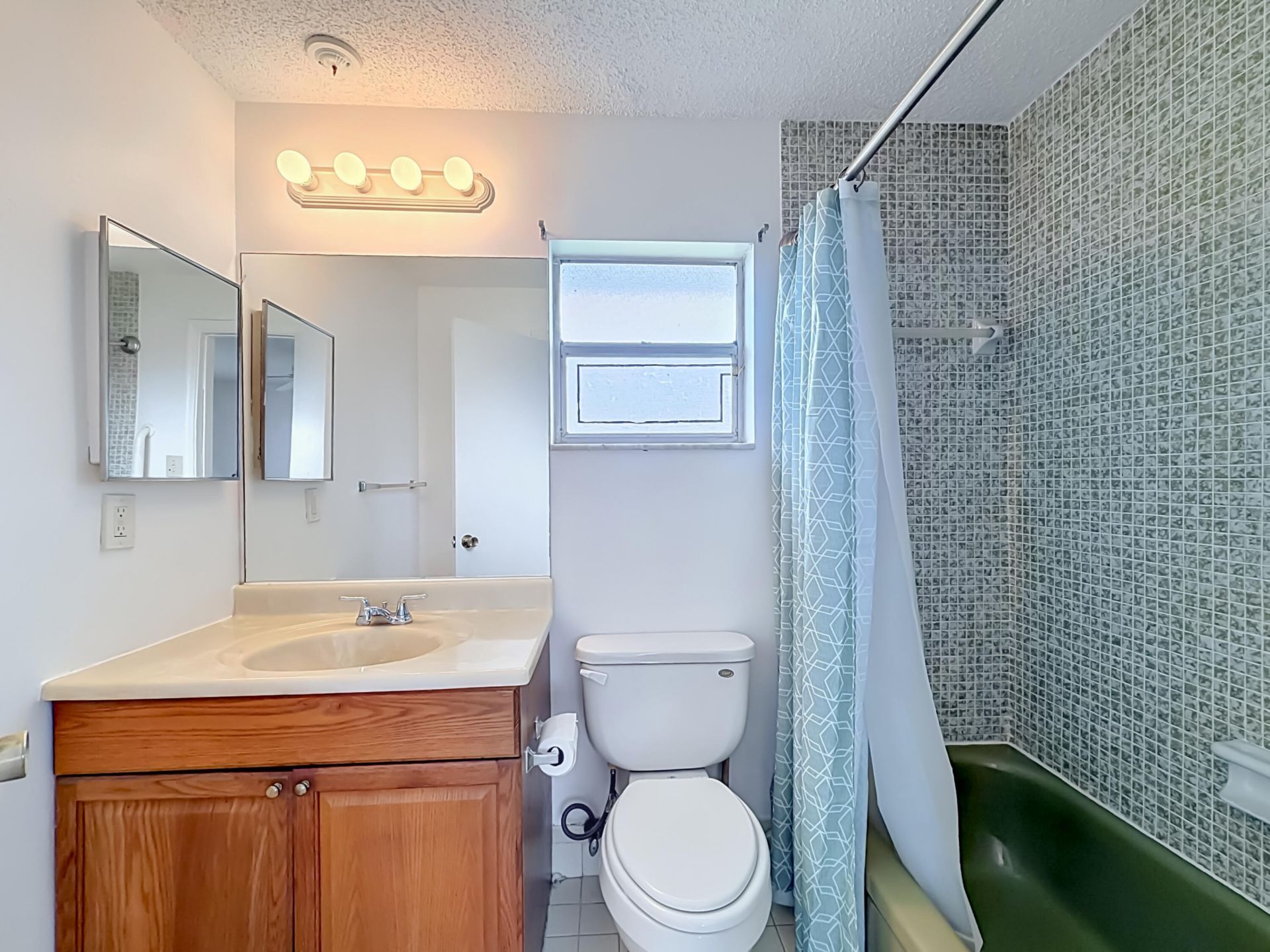 8504 NW 14th Street, Plantation, FL 33322 Photo