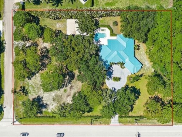 7087 N 155th Pl Place N, Palm Beach Gardens, FL 33418