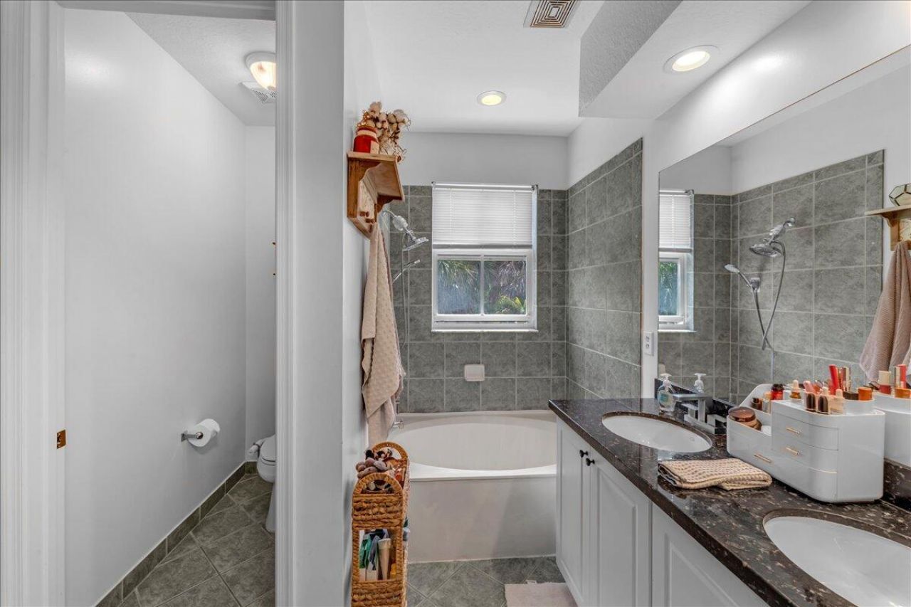 128 Lake Monterey Circle, Boynton Beach, FL 33426 Photo
