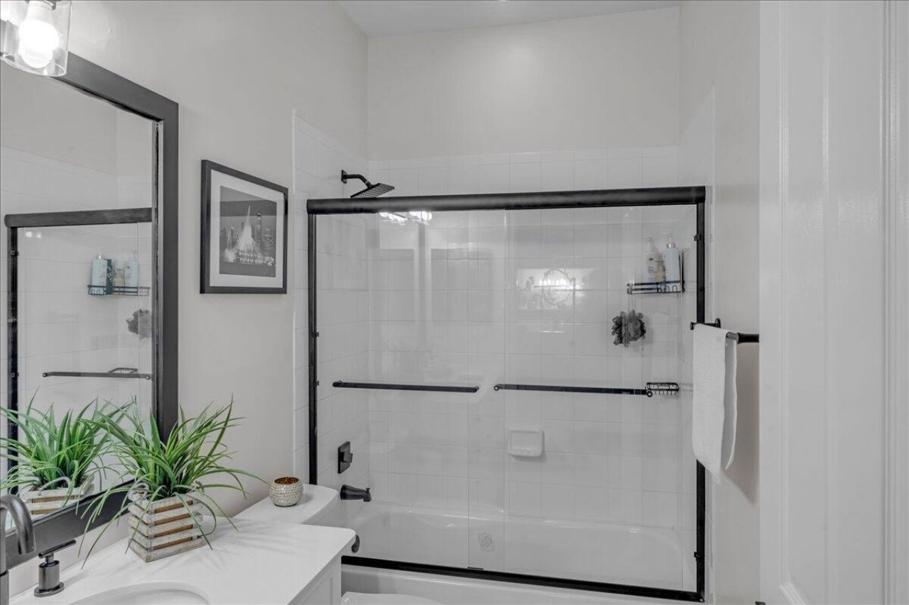 128 Lake Monterey Circle, Boynton Beach, FL 33426 Photo