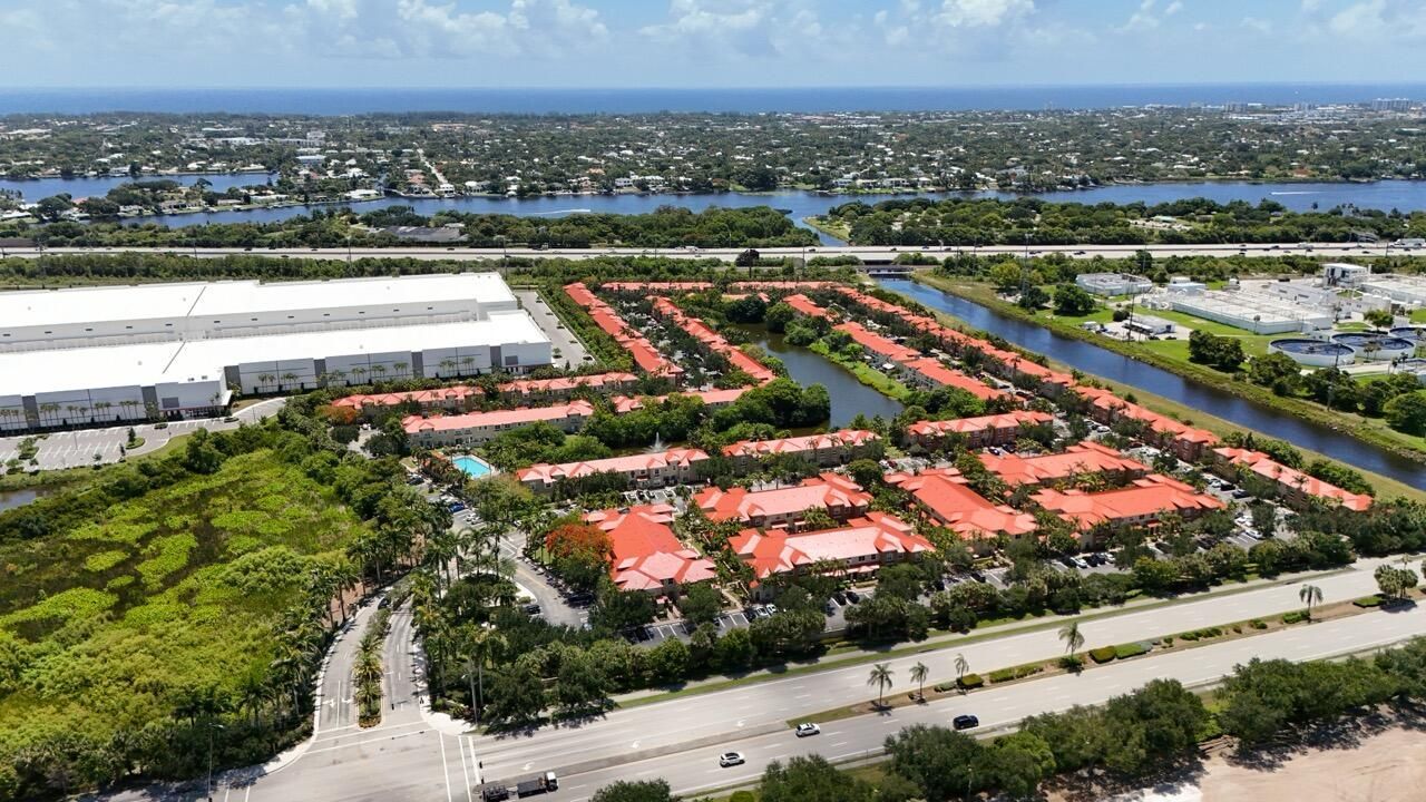 128 Lake Monterey Circle, Boynton Beach, FL 33426 Photo