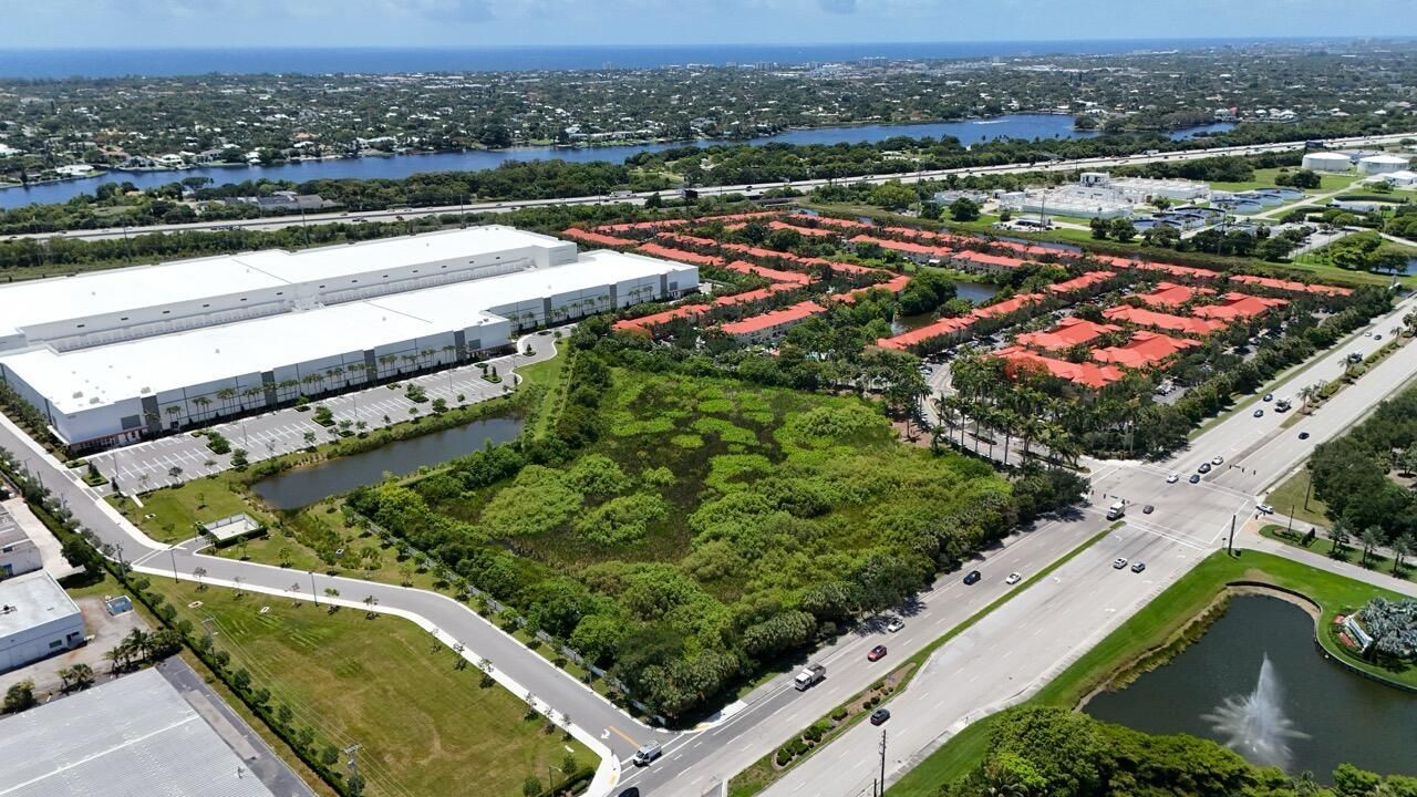 128 Lake Monterey Circle, Boynton Beach, FL 33426 Photo