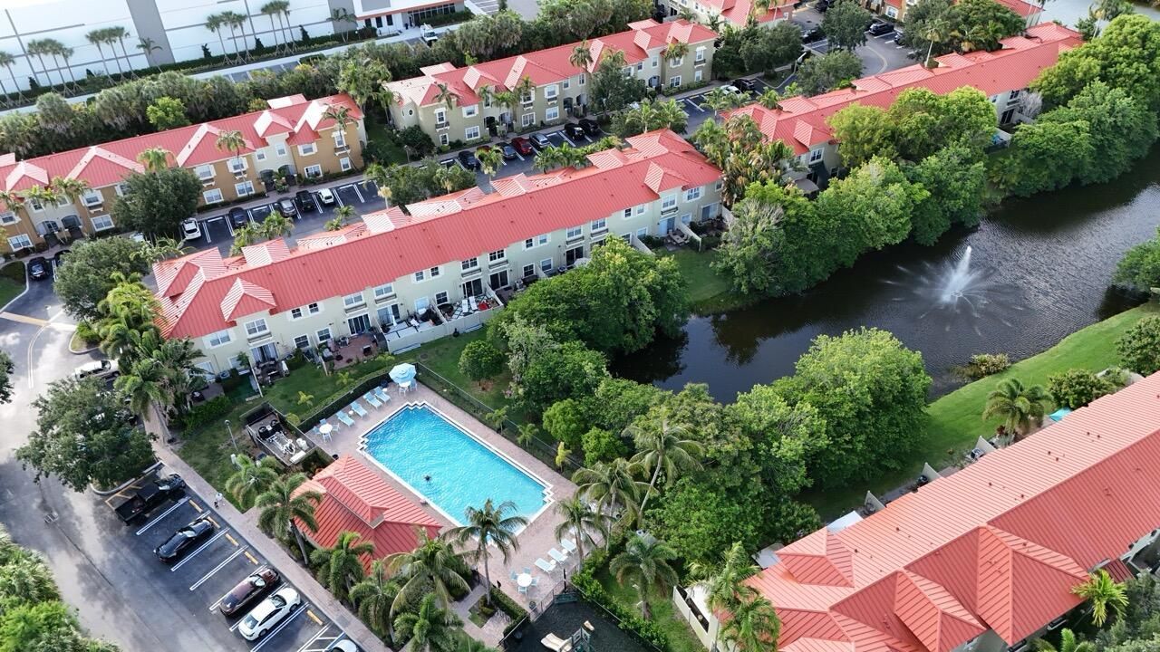 128 Lake Monterey Circle, Boynton Beach, FL 33426 Photo