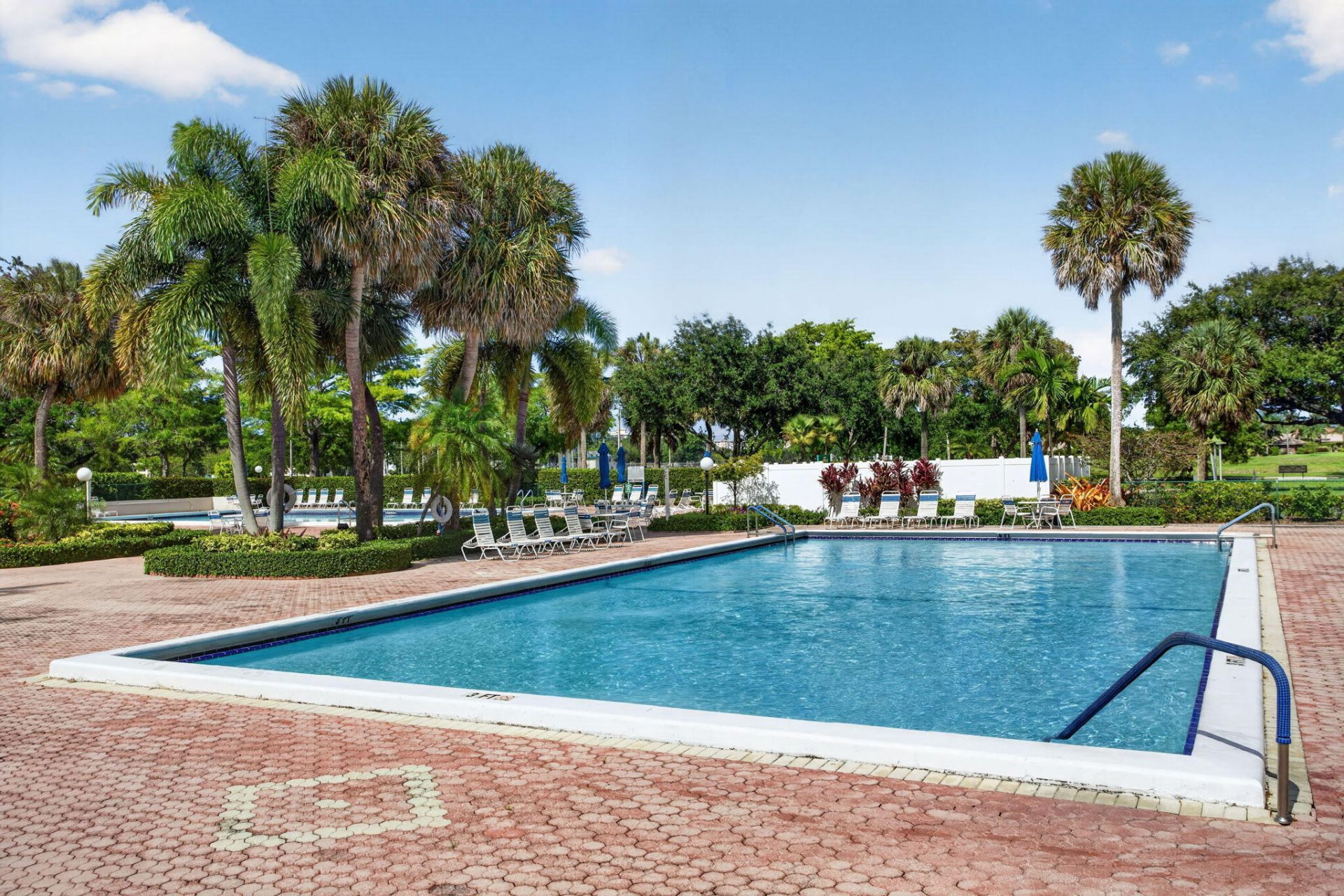 500 Oaks Lane, Unit 111, Pompano Beach, FL 33069 Photo
