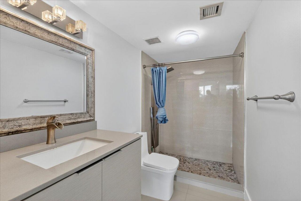 7451 NW 16th Street, Unit 407, Plantation, FL 33313 Photo