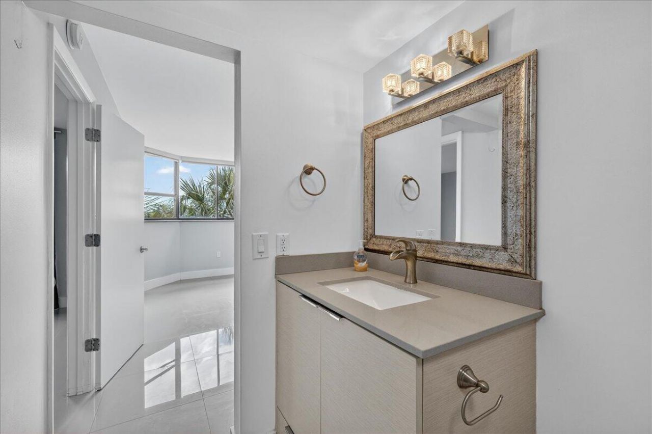 7451 NW 16th Street, Unit 407, Plantation, FL 33313 Photo