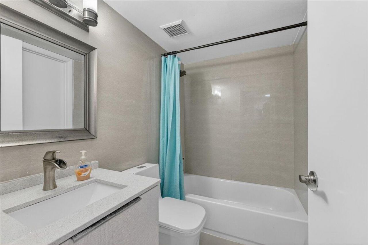 7451 NW 16th Street, Unit 407, Plantation, FL 33313 Photo