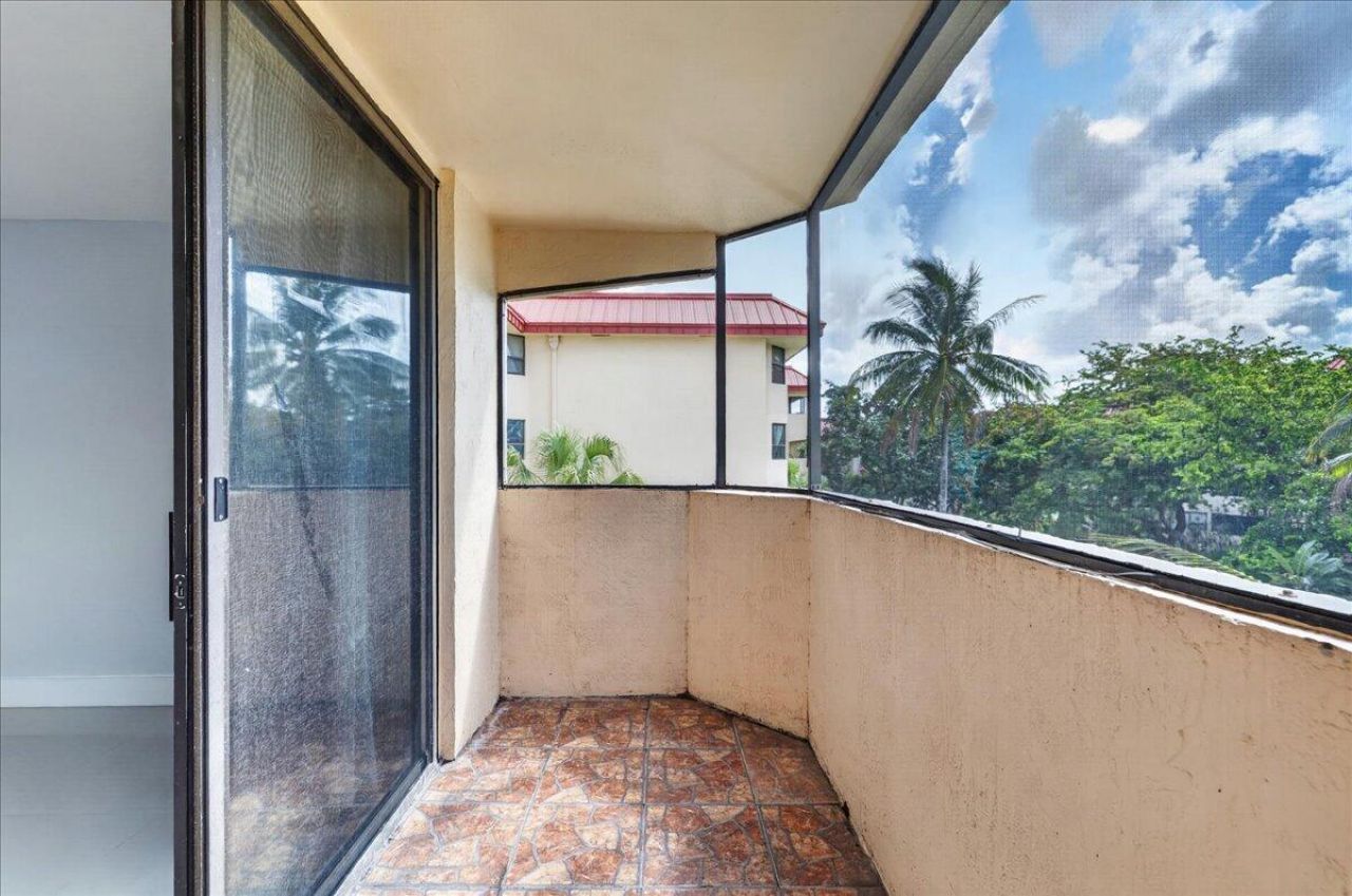 7451 NW 16th Street, Unit 407, Plantation, FL 33313 Photo