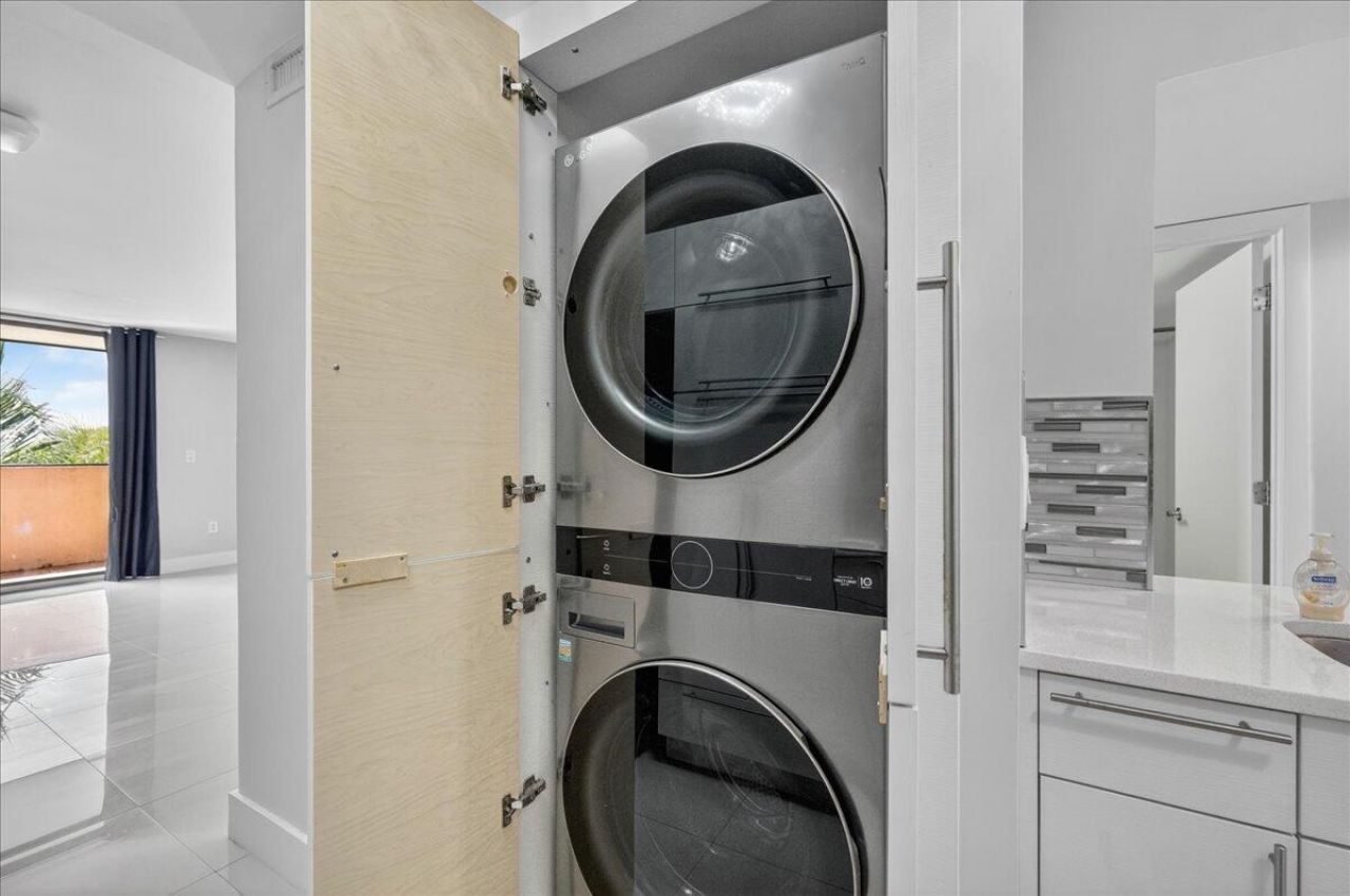 7451 NW 16th Street, Unit 407, Plantation, FL 33313 Photo