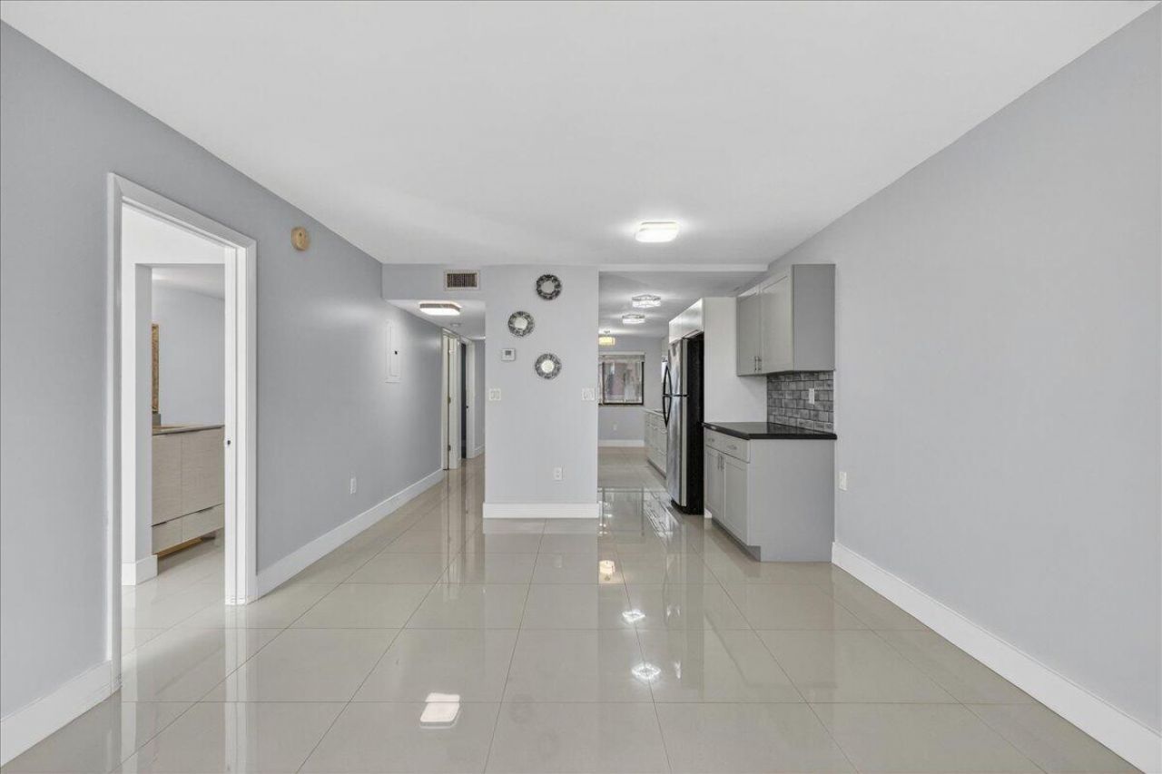 7451 NW 16th Street, Unit 407, Plantation, FL 33313 Photo