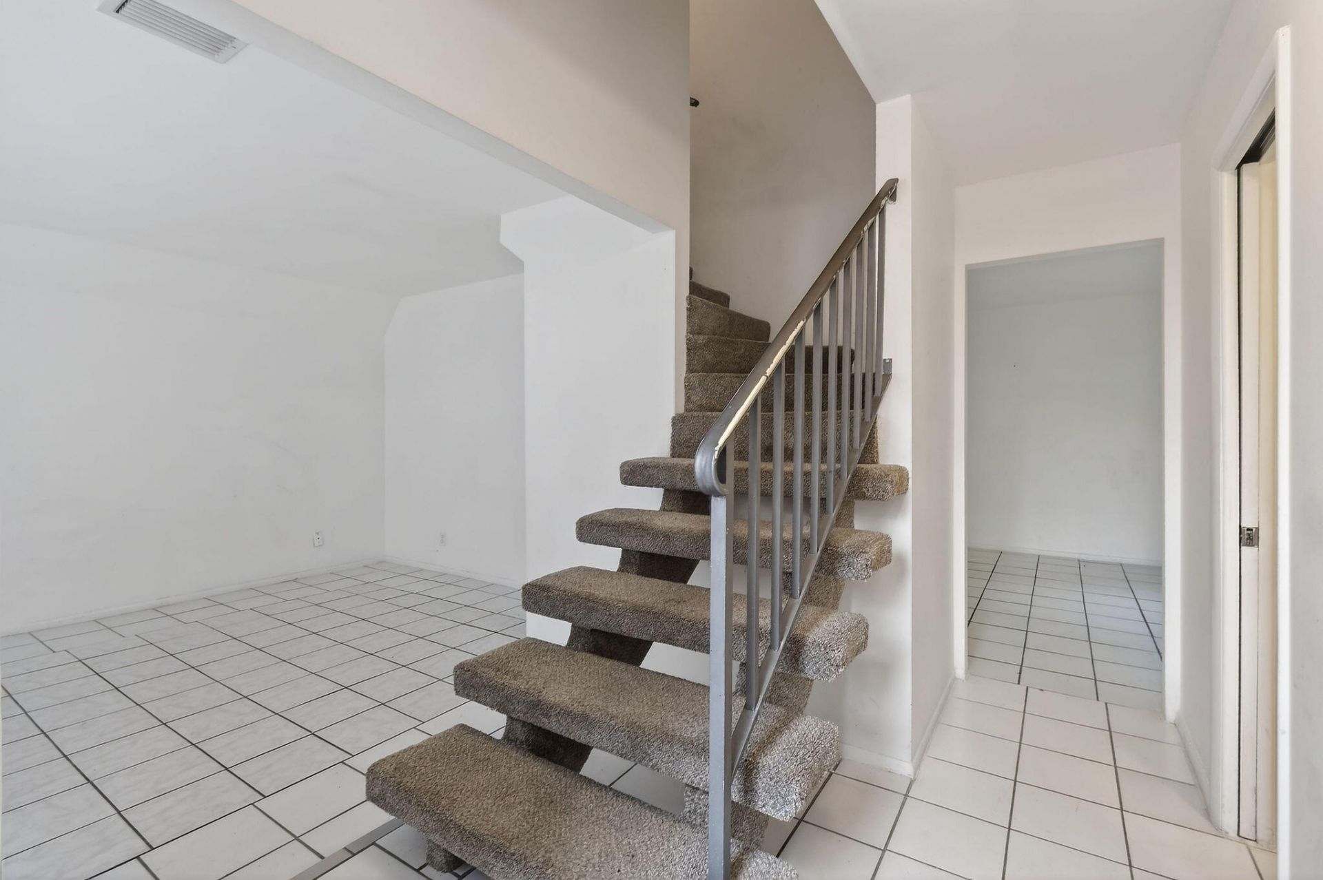3502 Gardens East Drive, Unit B, Palm Beach Gardens, FL 33410 Photo