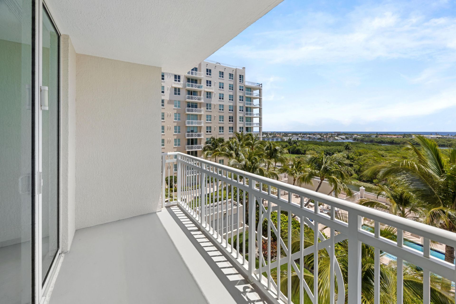 450 N Federal Highway, Unit 905, Boynton Beach, FL 33435 Photo