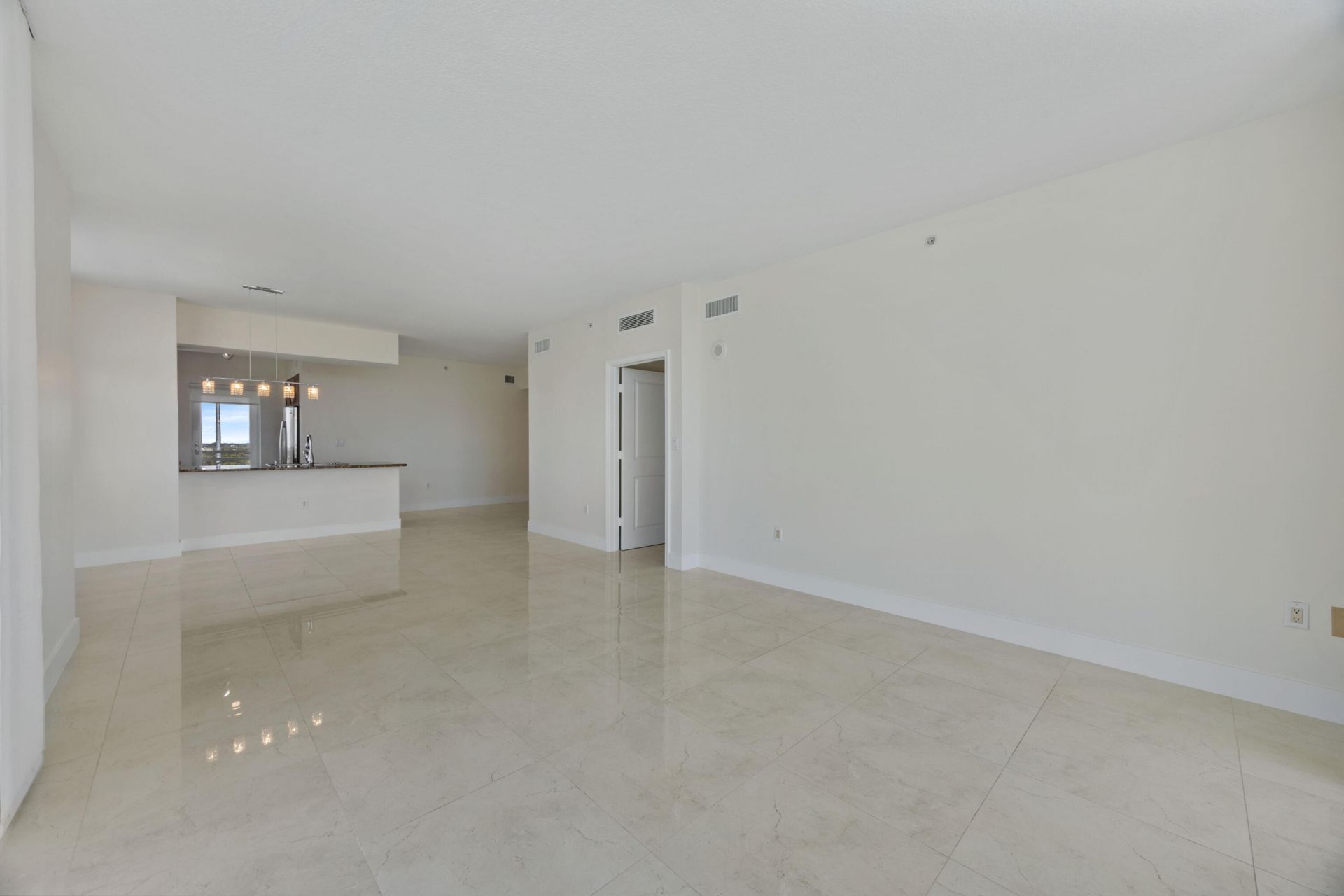 450 N Federal Highway, Unit 905, Boynton Beach, FL 33435 Photo