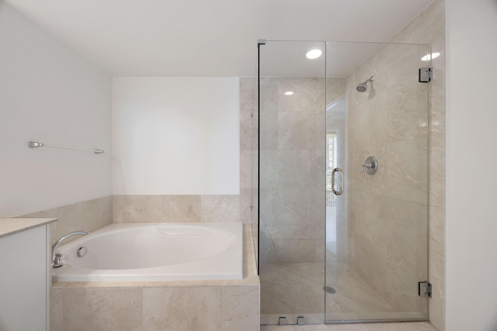450 N Federal Highway, Unit 905, Boynton Beach, FL 33435 Photo