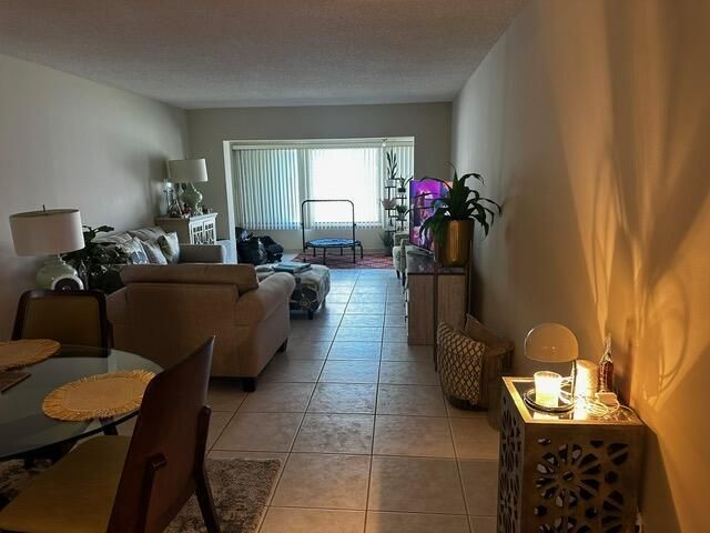 3186 Via Poinciana, Unit 306, Greenacres, FL 33467 Photo
