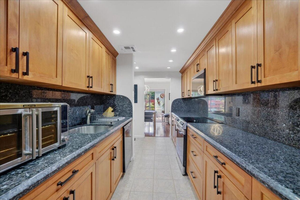 2999 Oaktree Lane, Unit 343, Hollywood, FL 33021 Photo