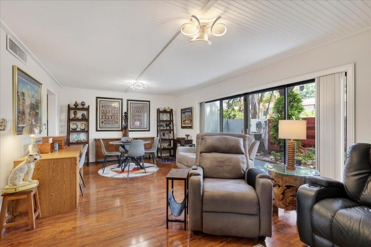 2999 Oaktree Lane, Unit 343, Hollywood, FL 33021 Photo