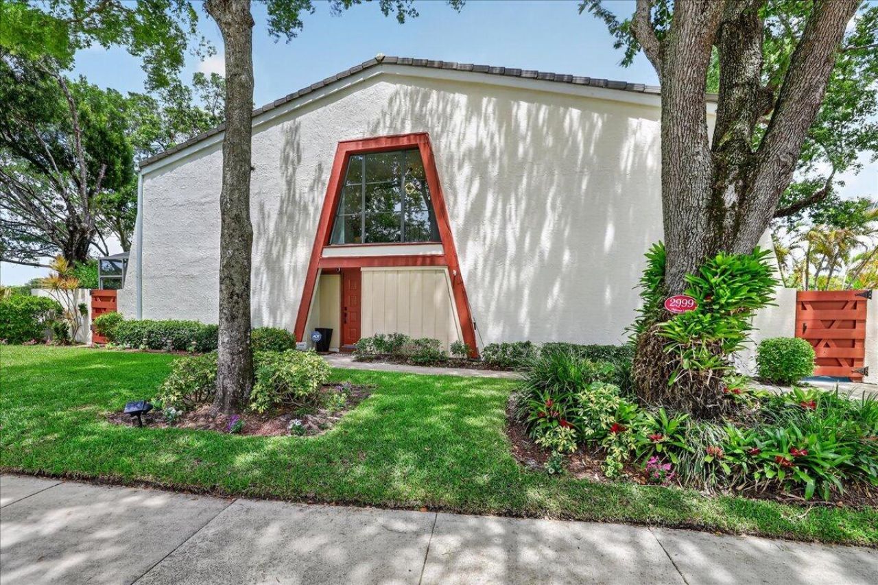 2999 Oaktree Lane, Unit 343, Hollywood, FL 33021 Photo