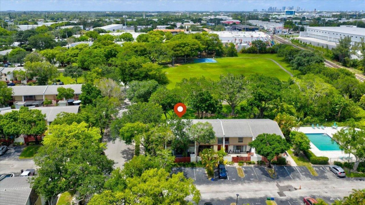 2999 Oaktree Lane, Unit 343, Hollywood, FL 33021 Photo