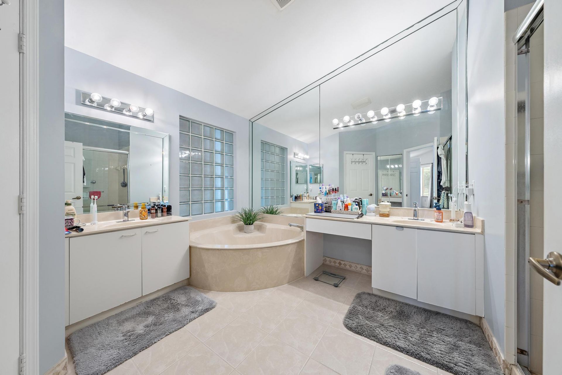 6667 Waverly Lane, Lake Worth, FL 33467 Photo
