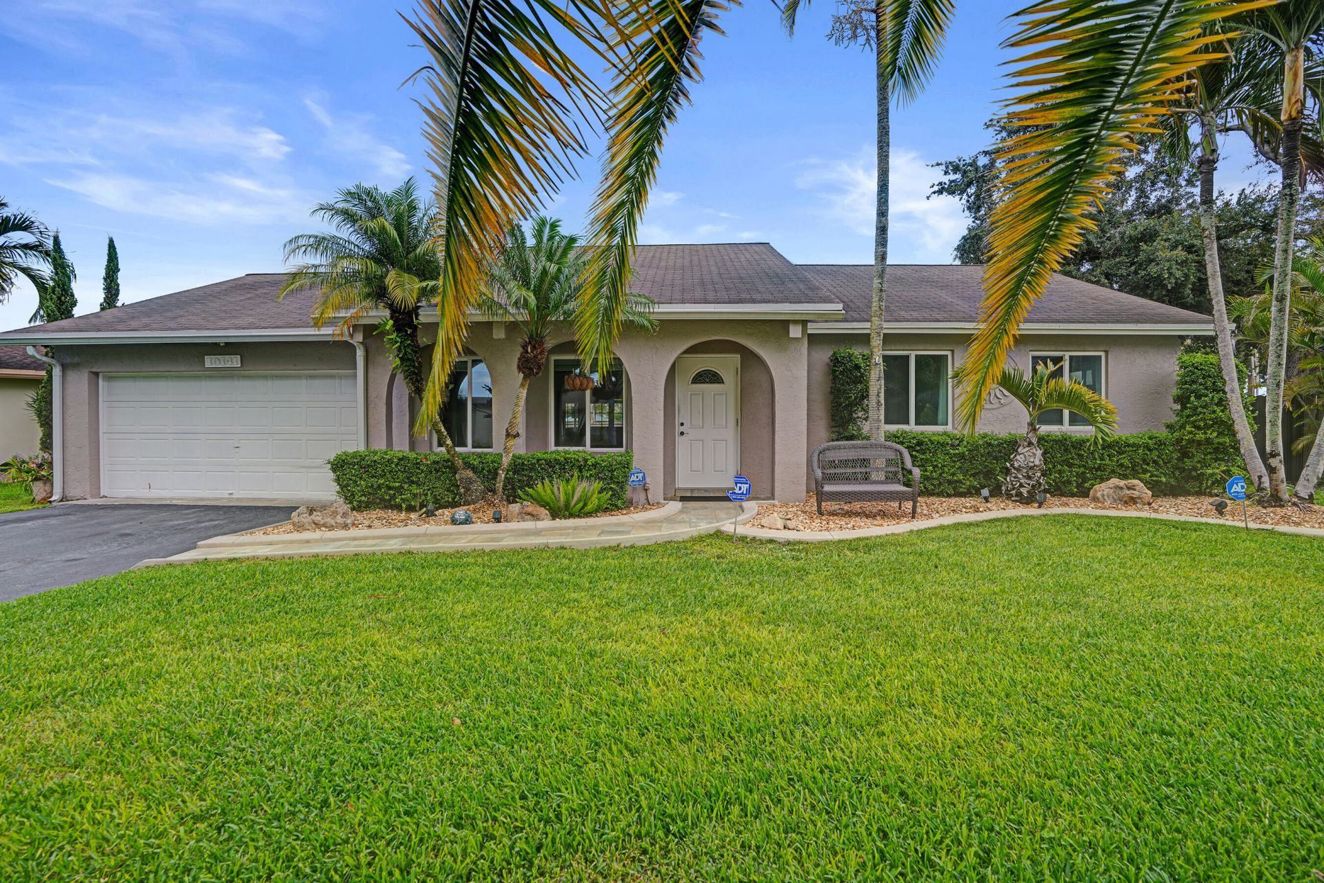 10141 SW 49th Court, Cooper City, FL 33328 Photo
