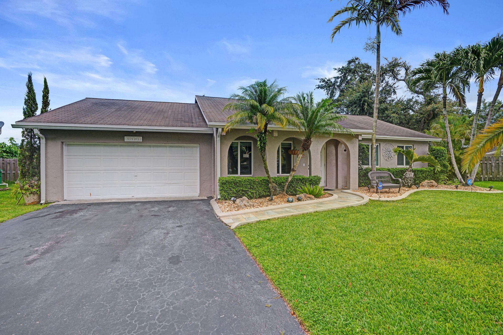 10141 SW 49th Court, Cooper City, FL 33328 Photo