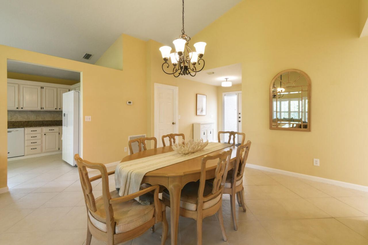 124 Adobe Circle, Jupiter, FL 33458 Photo