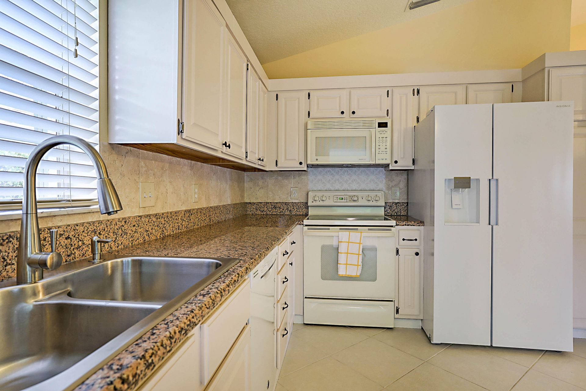 124 Adobe Circle, Jupiter, FL 33458 Photo