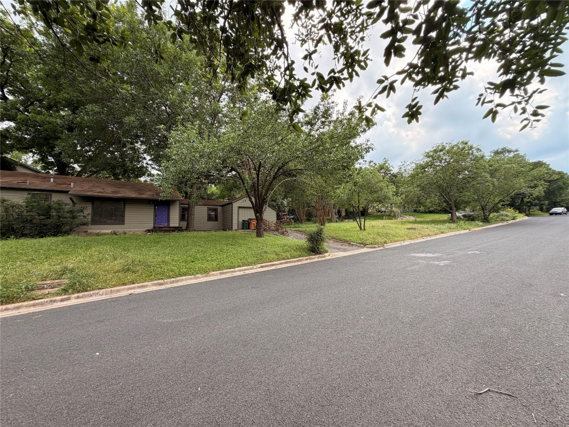 1807 W 39th St, Austin, TX 78731 Main Photo