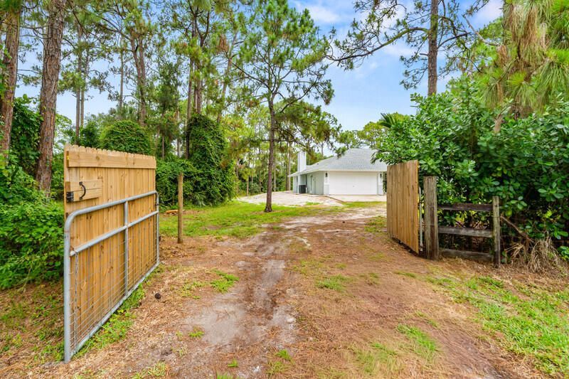 12689 N 68th St Street N, The Acreage, FL 33412 Photo