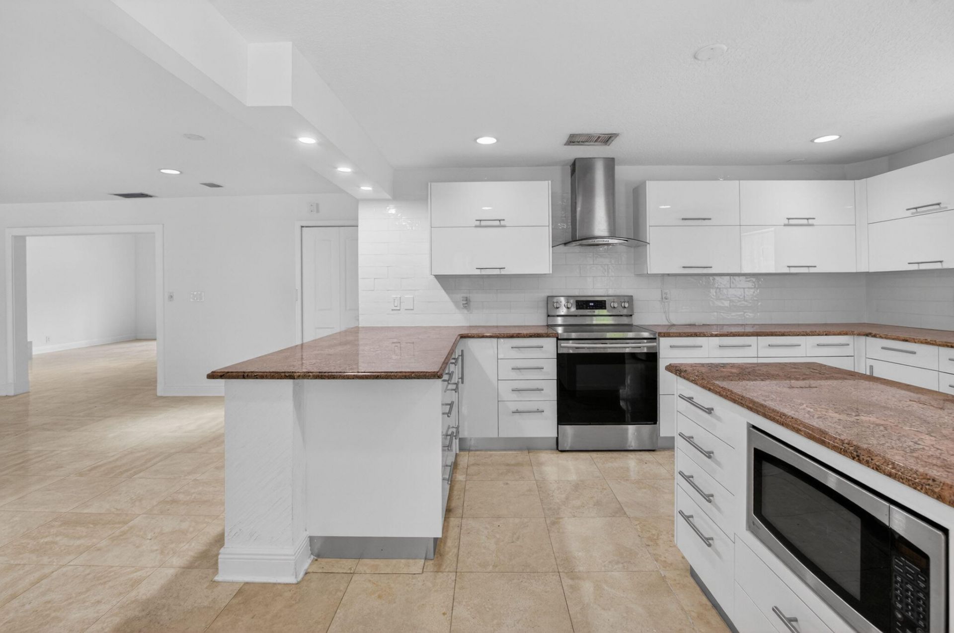 8044 Twin Lake Drive, Boca Raton, FL 33496 Photo