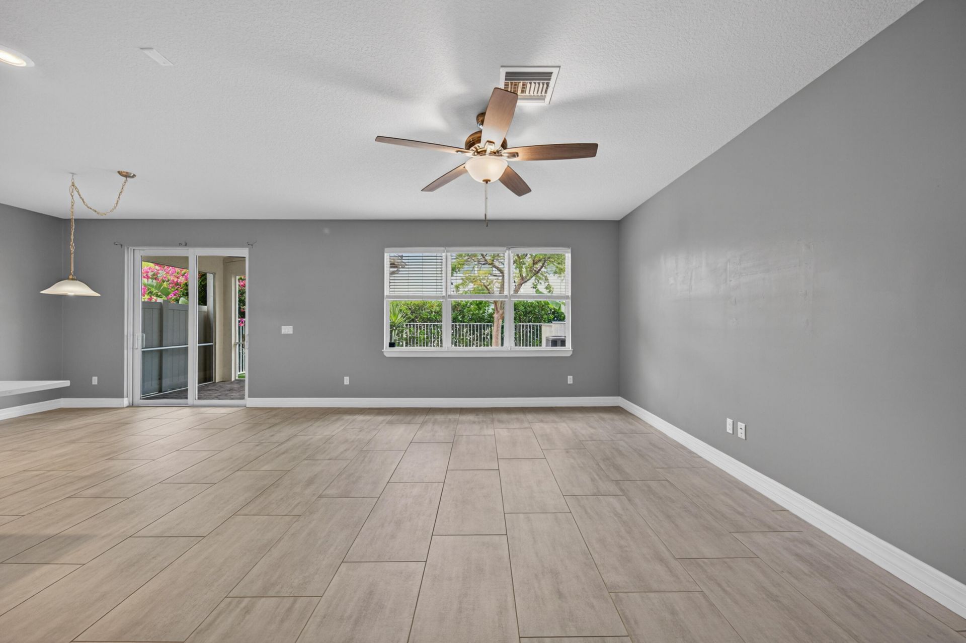 4715 Eucalyptus Drive, Hollywood, FL 33021 Photo