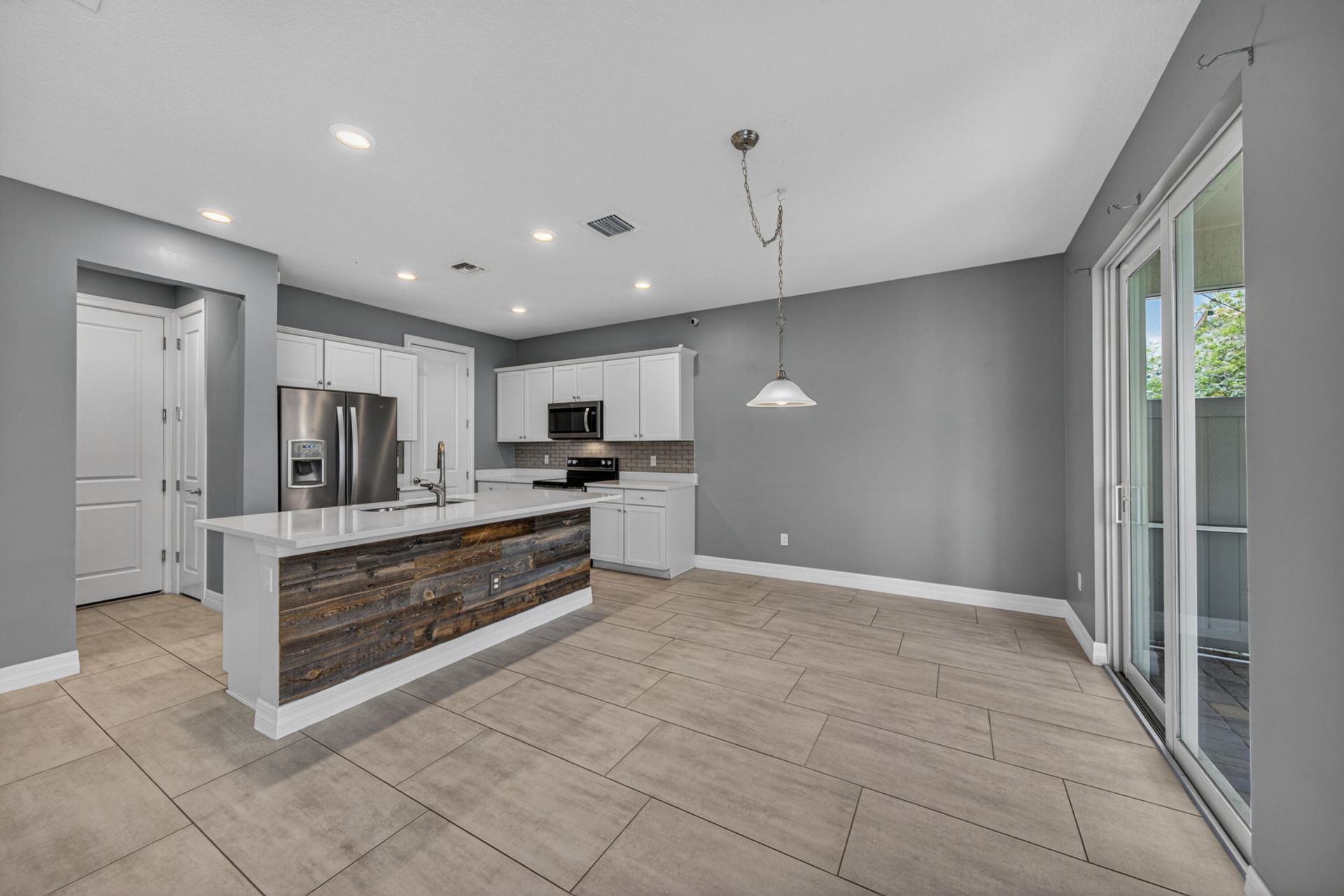 4715 Eucalyptus Drive, Hollywood, FL 33021 Photo