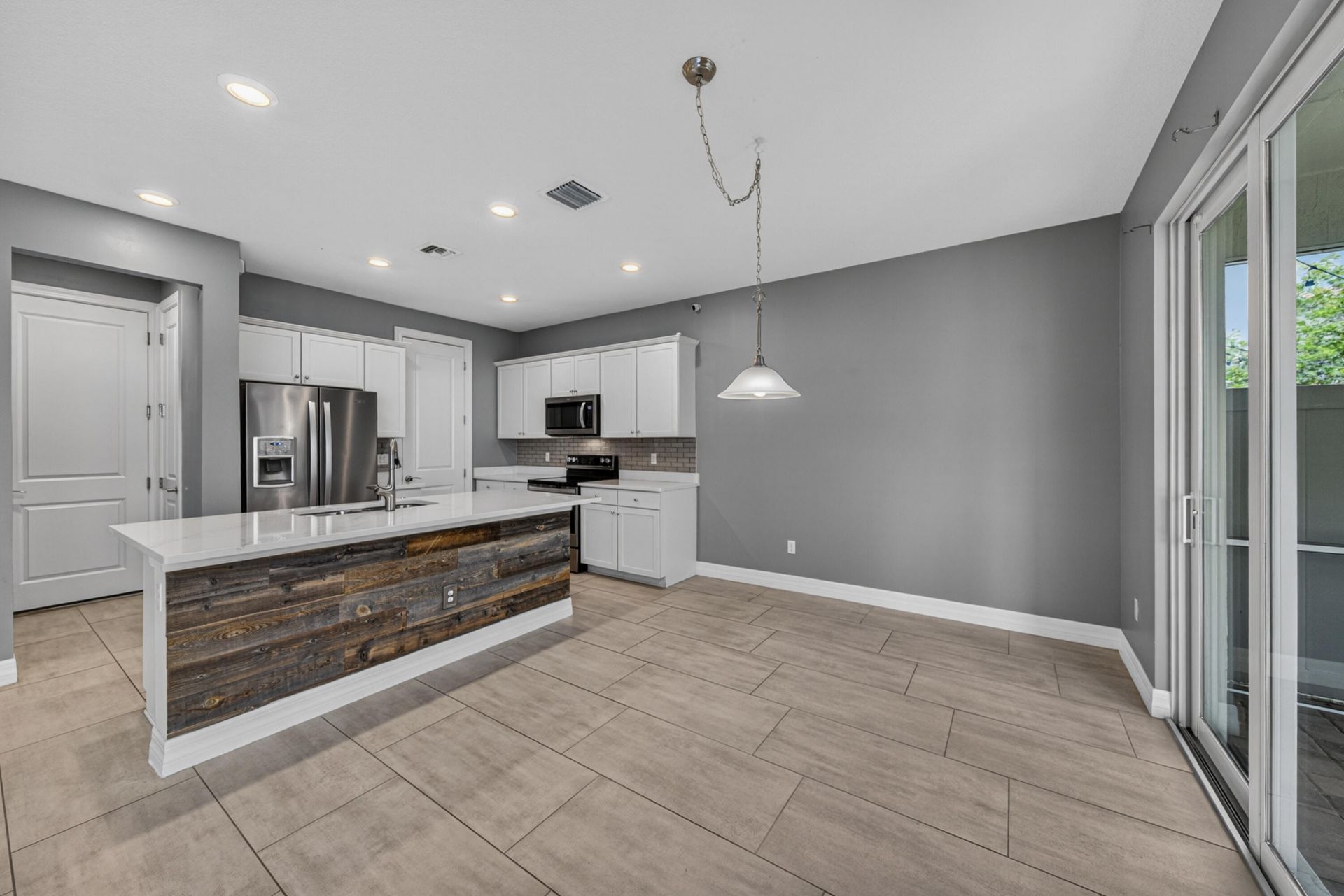 4715 Eucalyptus Drive, Hollywood, FL 33021 Photo