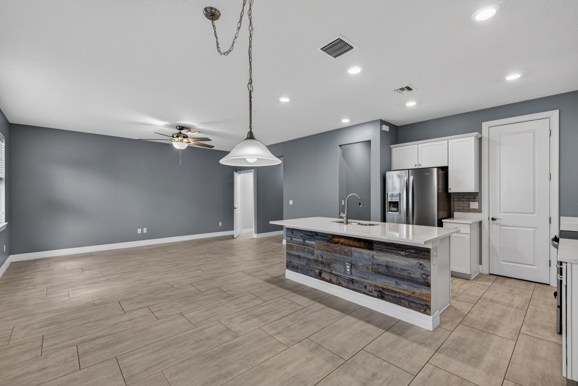 4715 Eucalyptus Drive, Hollywood, FL 33021 Photo