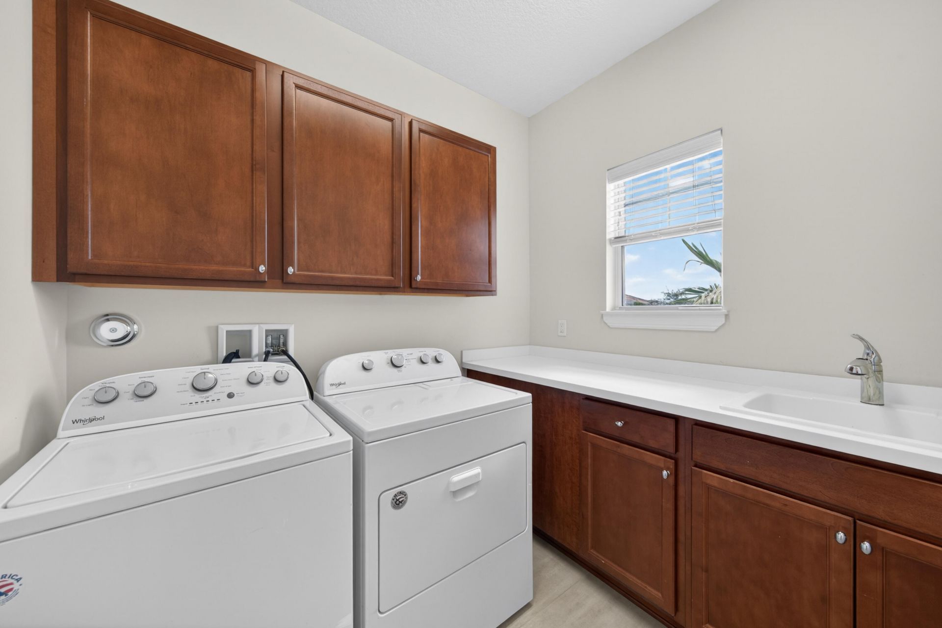 4715 Eucalyptus Drive, Hollywood, FL 33021 Photo