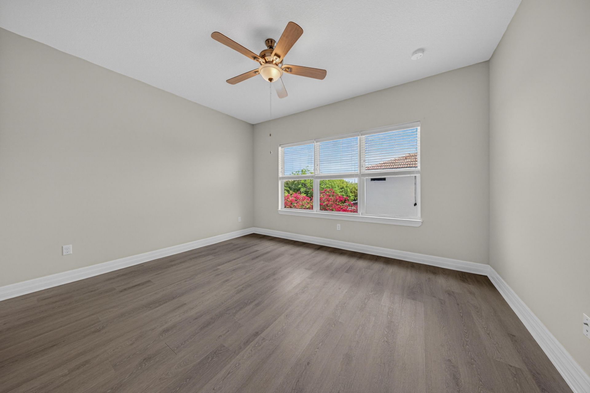 4715 Eucalyptus Drive, Hollywood, FL 33021 Photo